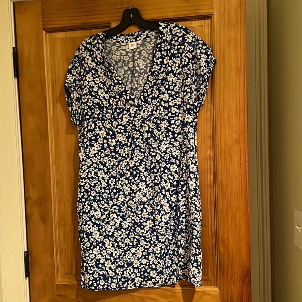 GAP floral casual dress